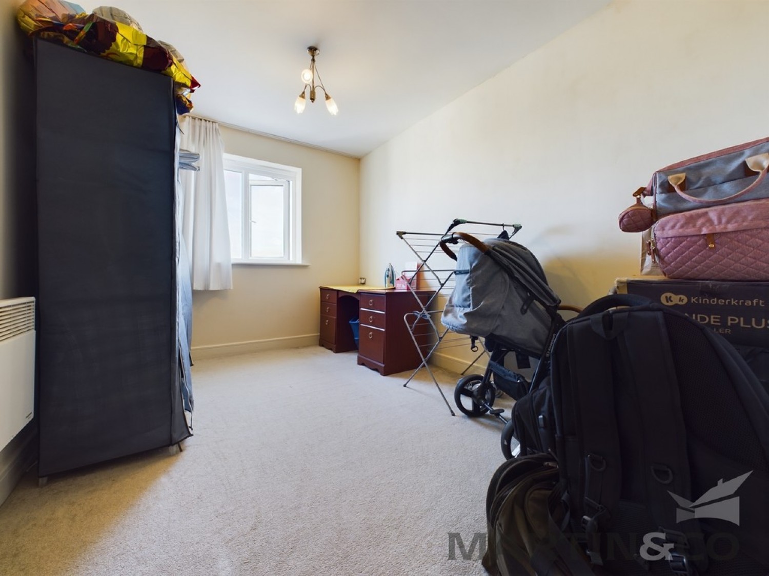 2 bedroom Flat for Sale Admirals House, Gisors Road