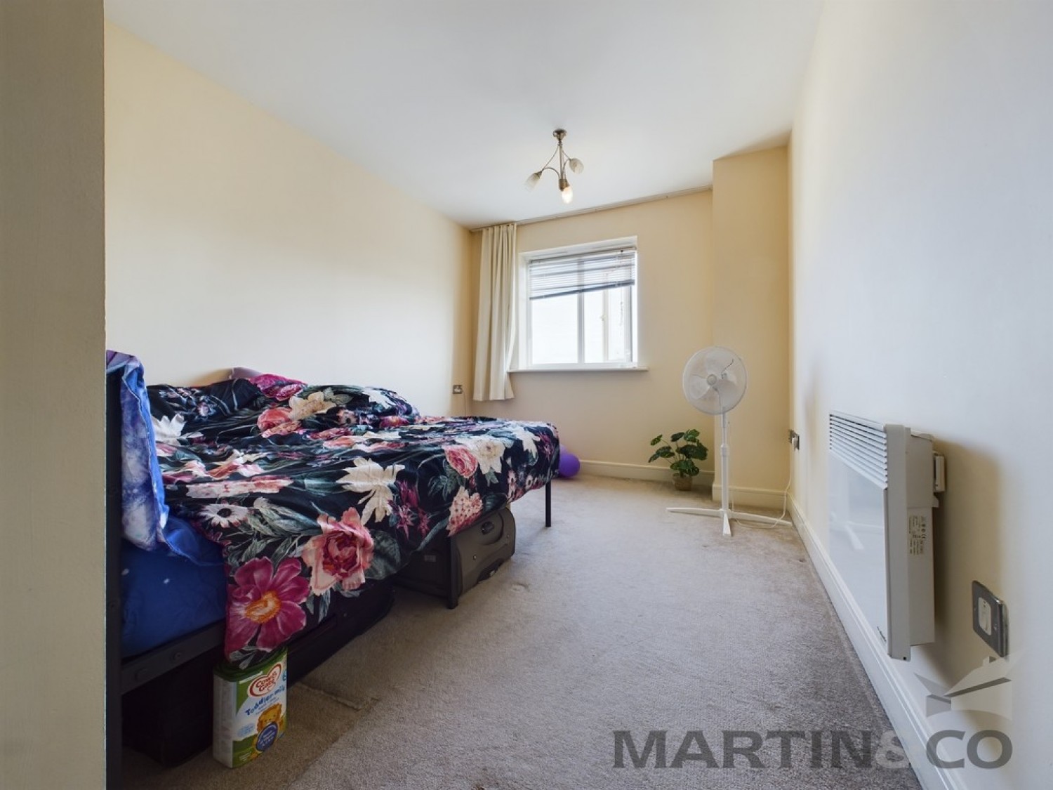 2 bedroom Flat for Sale Admirals House, Gisors Road