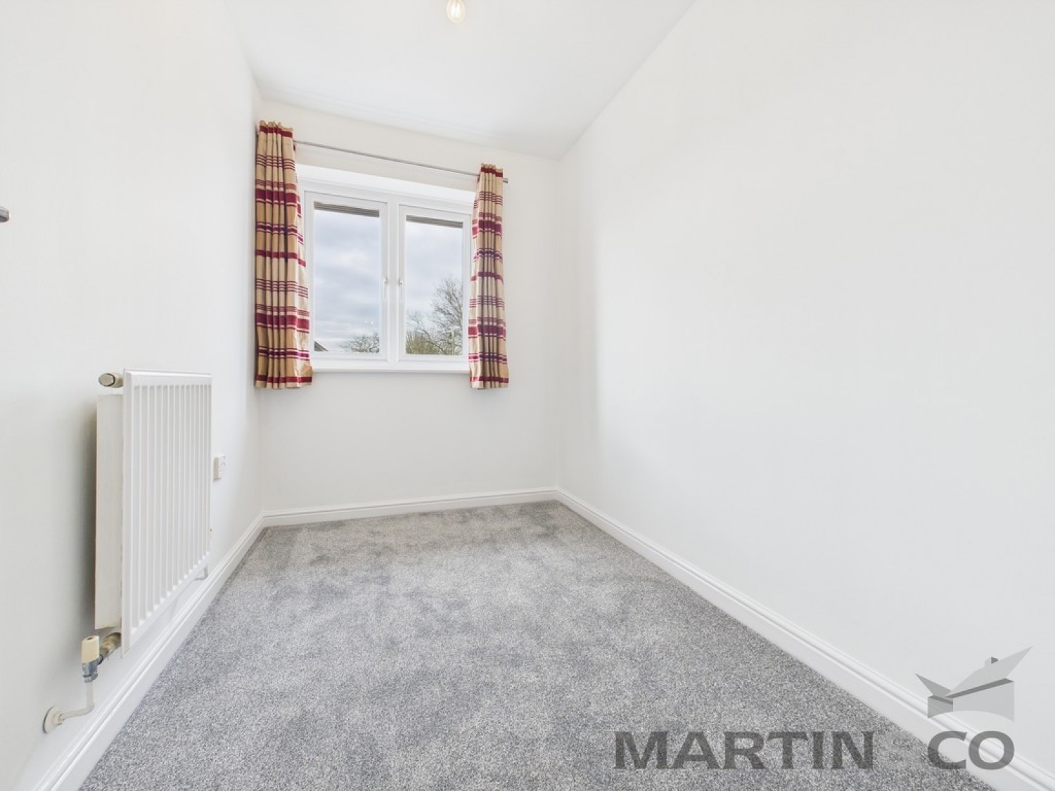 3 bedroom House for Letting Falcon Close, Priddy's Hard, Gosport