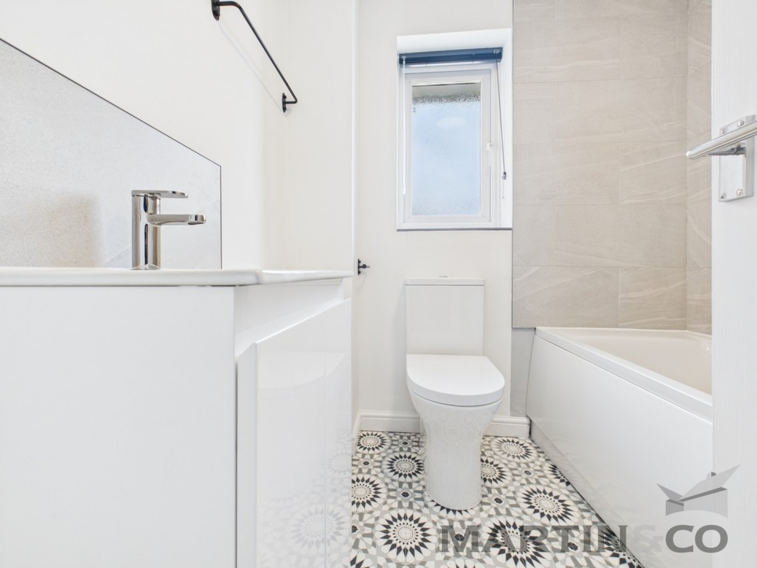 3 bedroom House for Letting Falcon Close, Priddy's Hard, Gosport