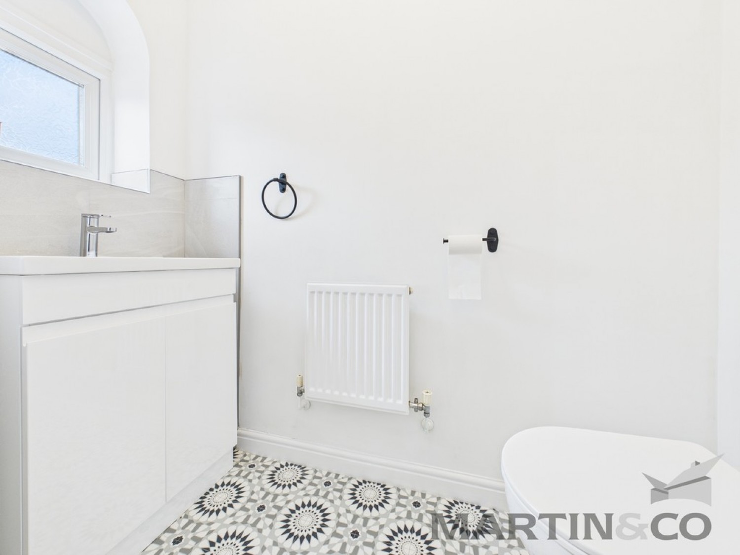 3 bedroom House for Letting Falcon Close, Priddy's Hard, Gosport