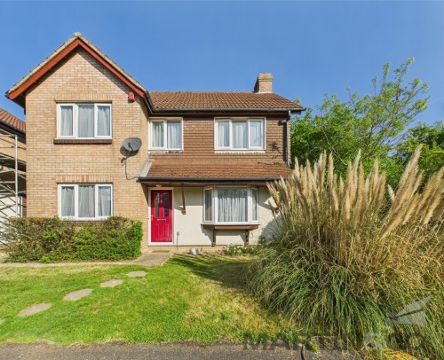 2 Bishops Gate, Titchfield Common
