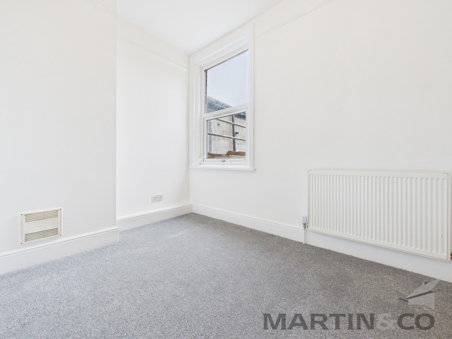 2 bedroom Flat for Sale Shadwell Road, Hilsea