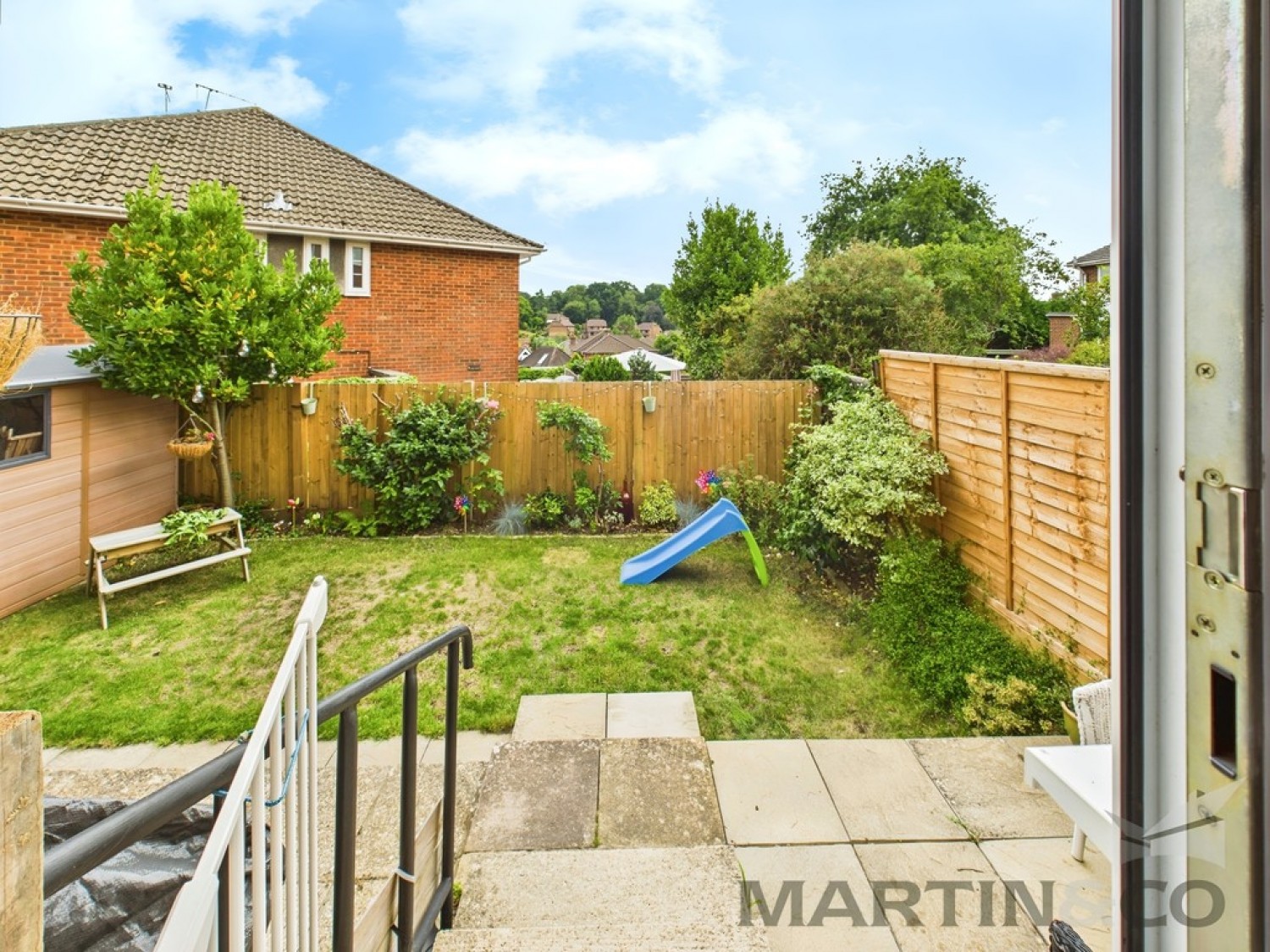 2 bedroom Flat in Kings Field, Bursledon