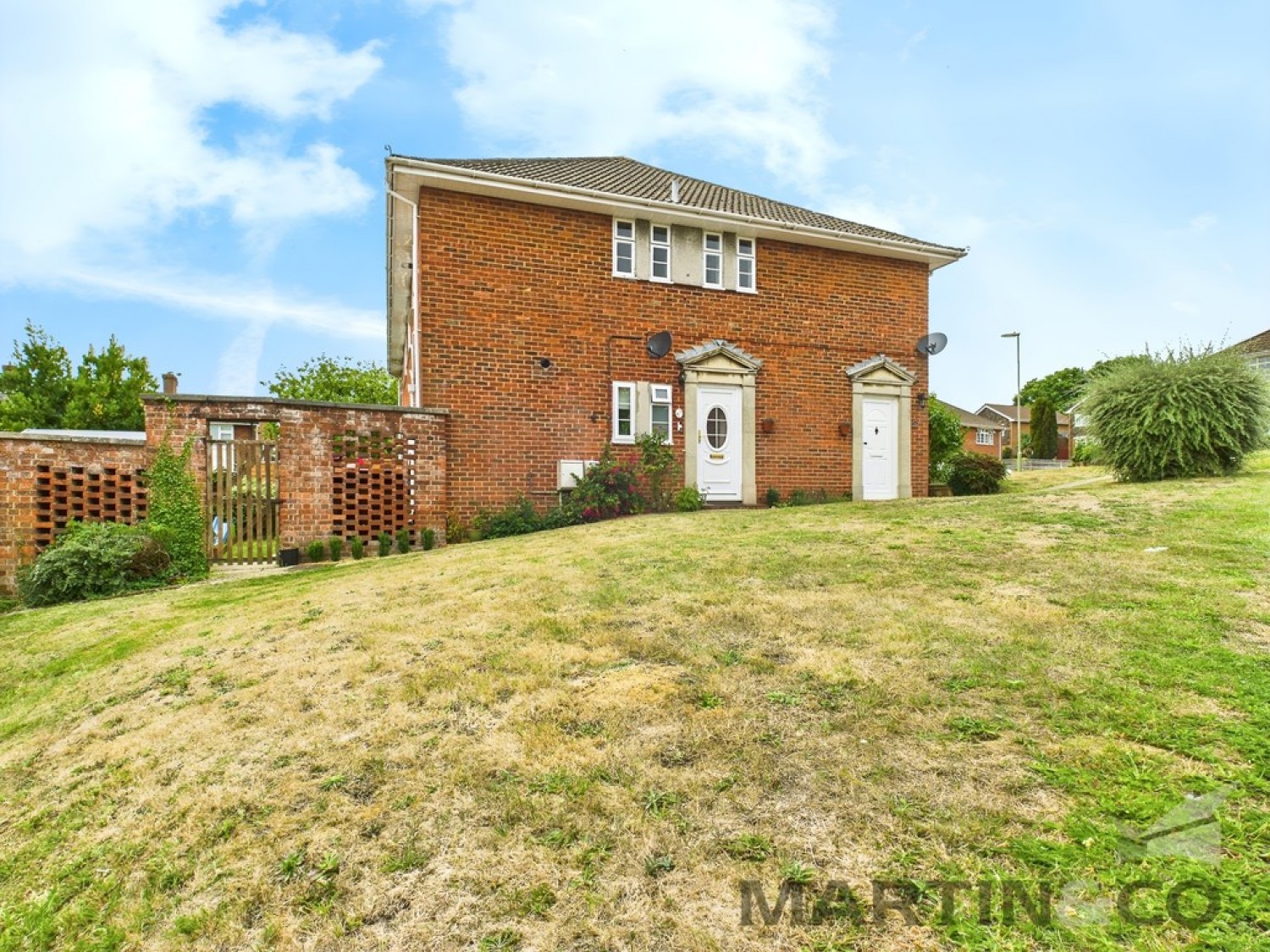 2 bedroom Flat in Kings Field, Bursledon