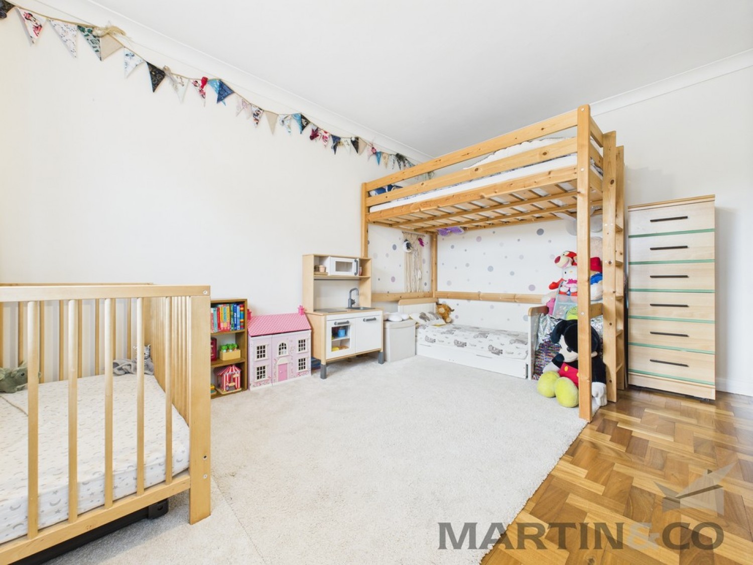 2 bedroom Flat in Kings Field, Bursledon