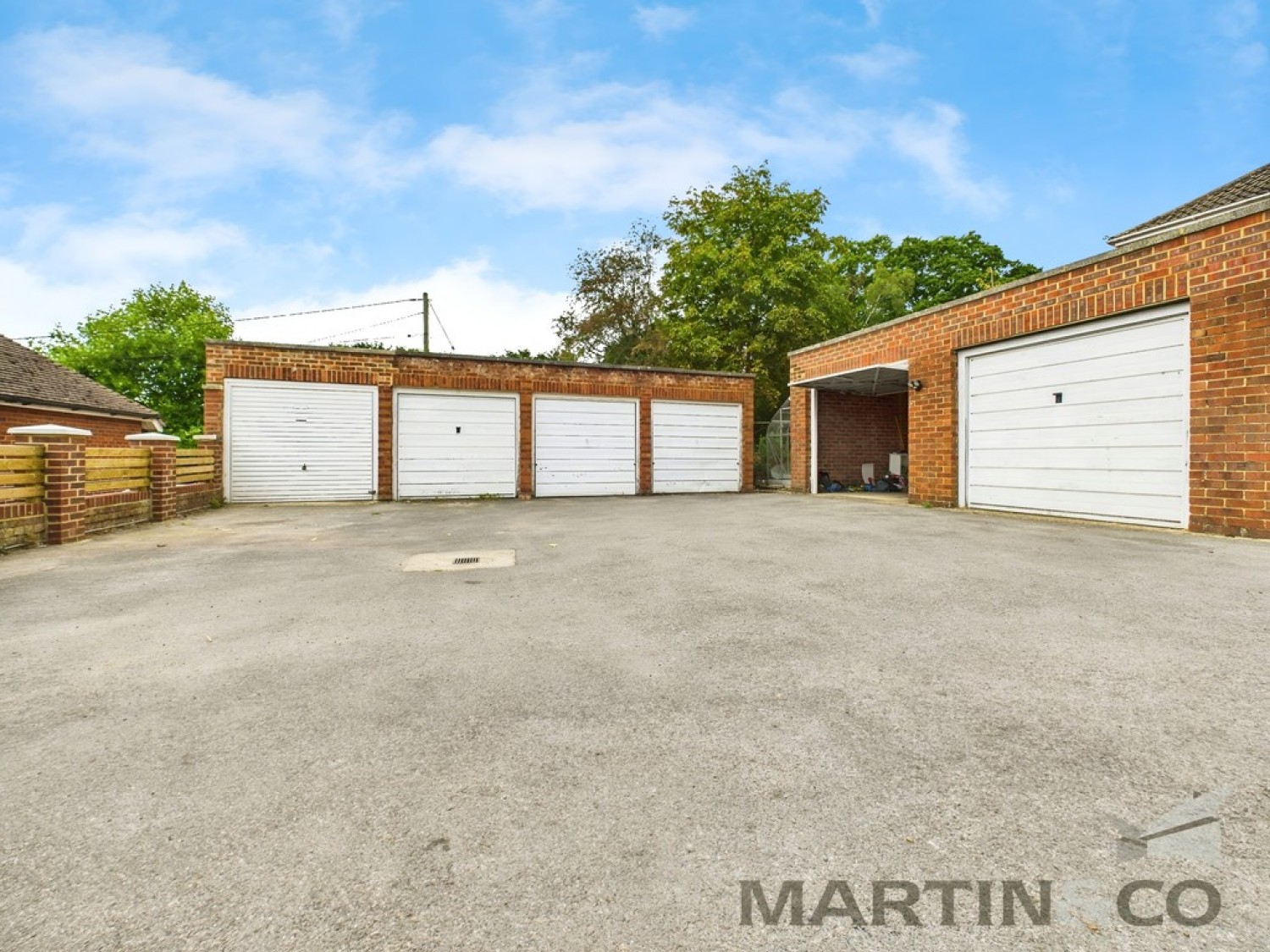 2 bedroom Flat in Kings Field, Bursledon