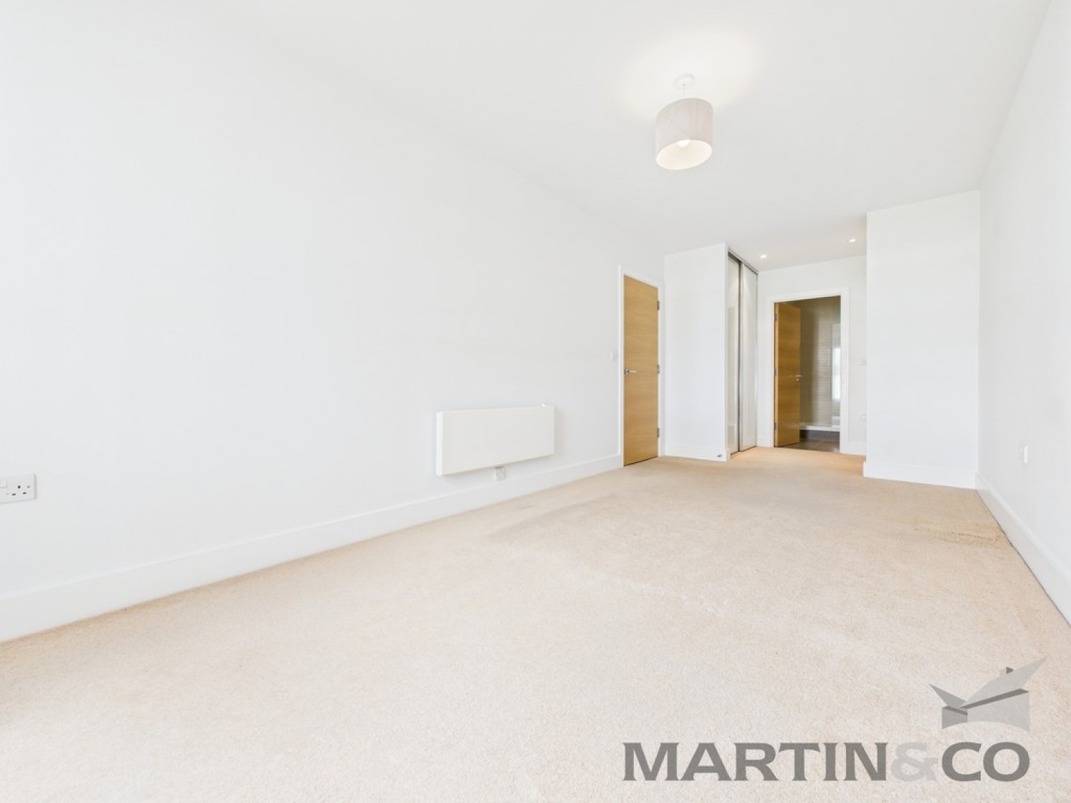 2 bedroom Flat for Sale Flagstaff Green, Royal Clarence Yard