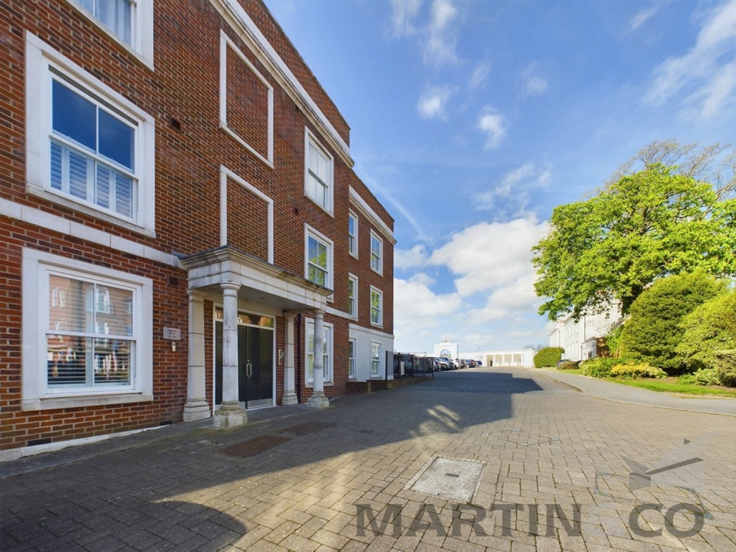 2 bedroom Flat for Sale Flagstaff Green, Royal Clarence Yard
