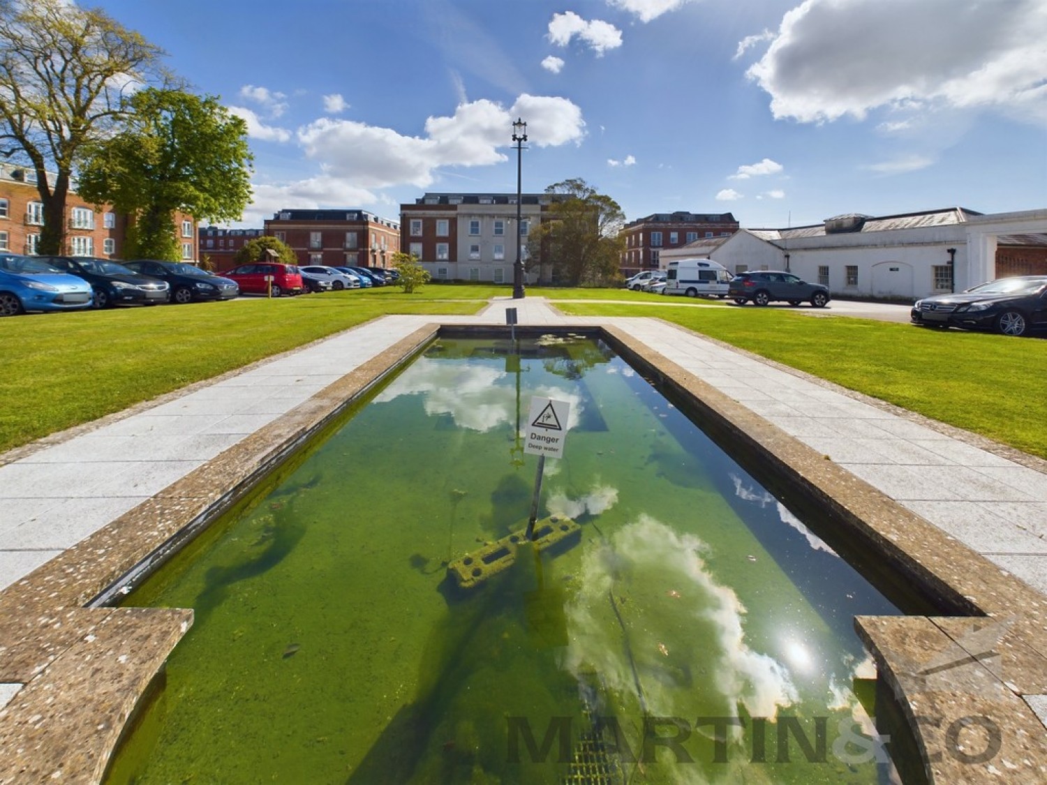 2 bedroom Flat for Sale Flagstaff Green, Royal Clarence Yard