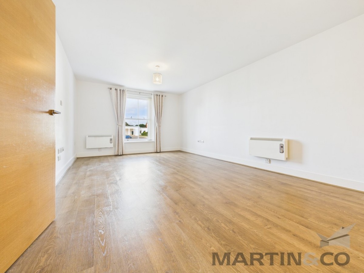 Flagstaff Green, Royal Clarence Yard