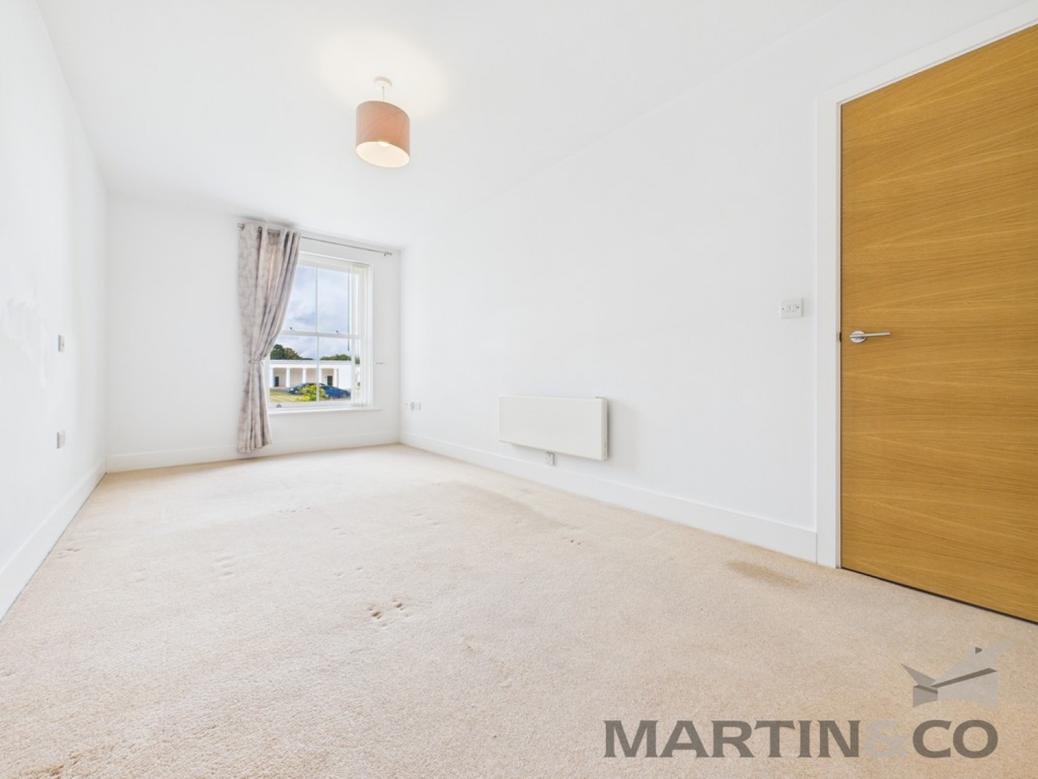 2 bedroom Flat for Sale Flagstaff Green, Royal Clarence Yard