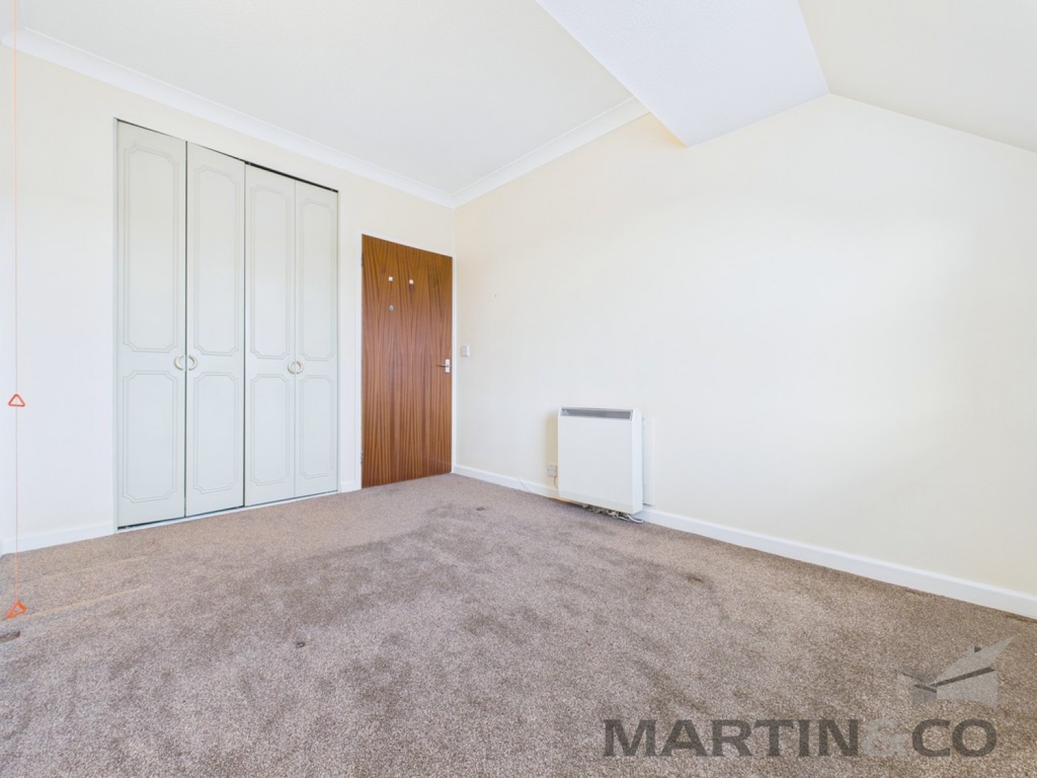 1 bedroom Flat in Homewater House, Hulbert Road