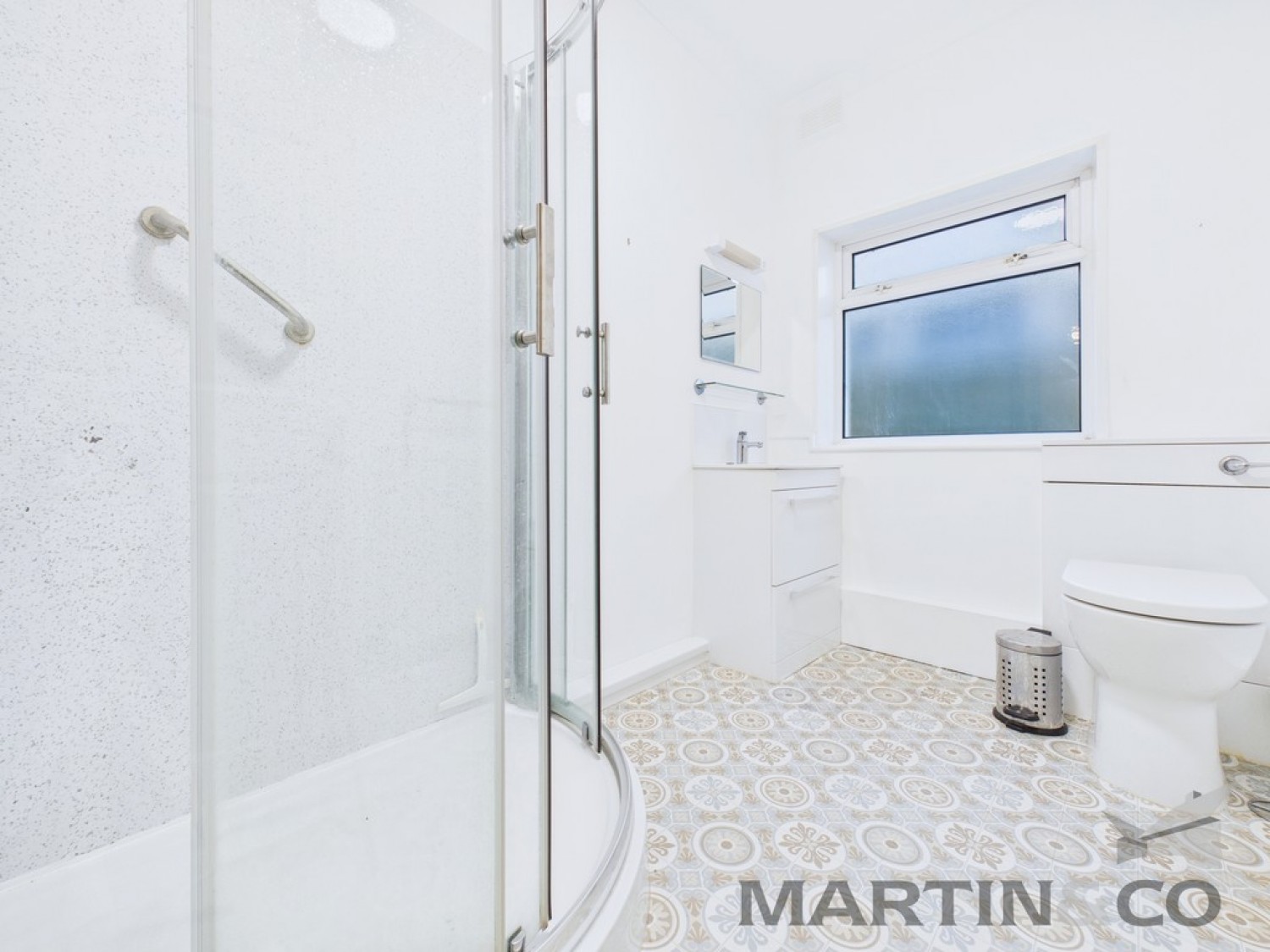 Marine Parade West, Lee-On-The-Solent