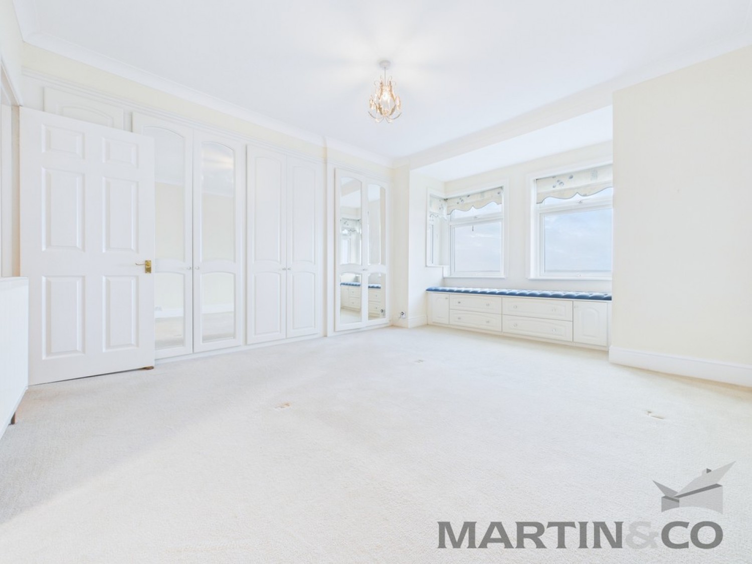 Marine Parade West, Lee-On-The-Solent