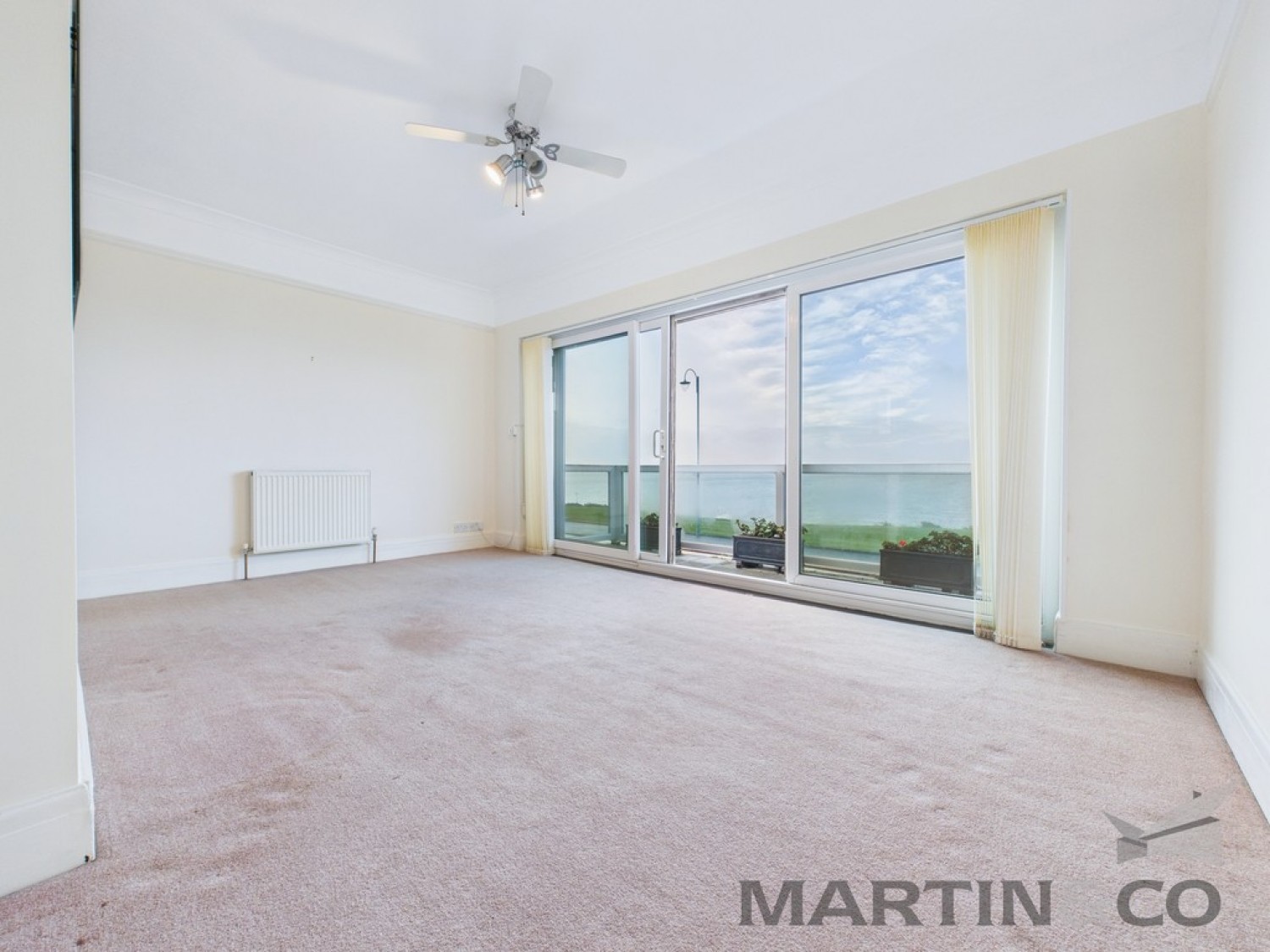 Marine Parade West, Lee-On-The-Solent