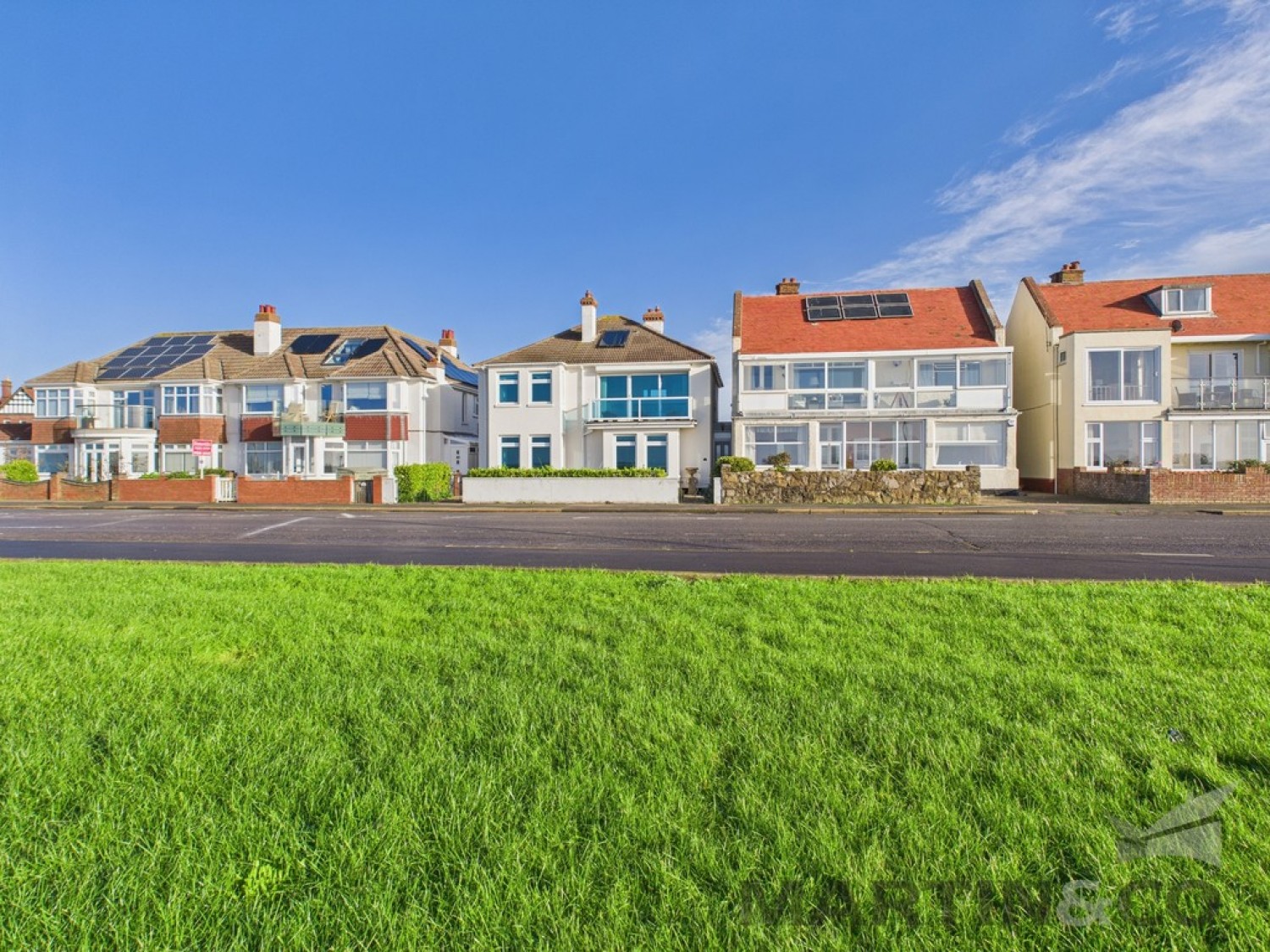 Marine Parade West, Lee-On-The-Solent