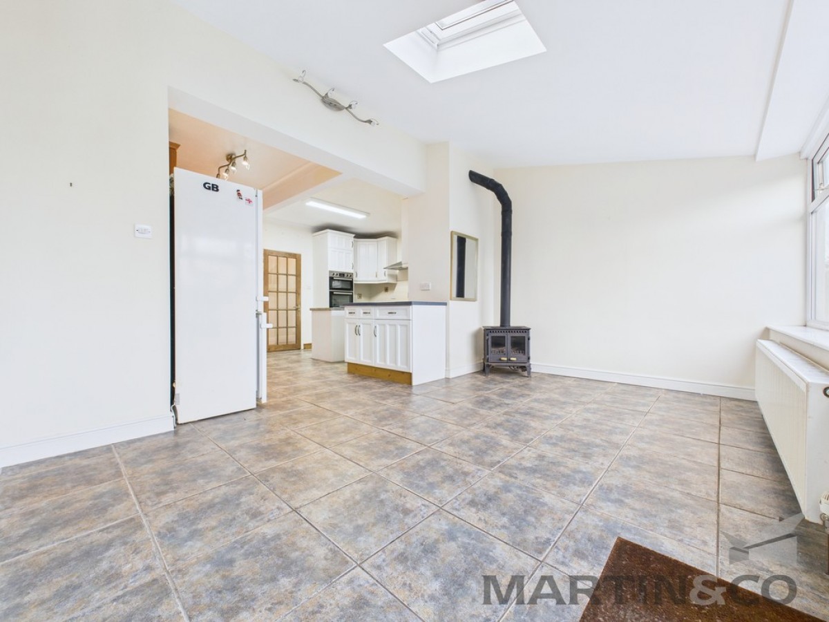 Marine Parade West, Lee-On-The-Solent