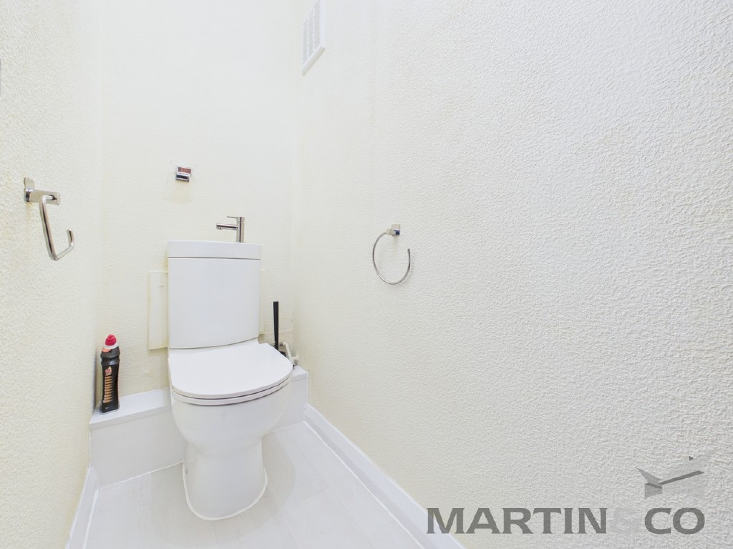 2 bedroom Flat in Everell Court, Clarendon Road, Southsea