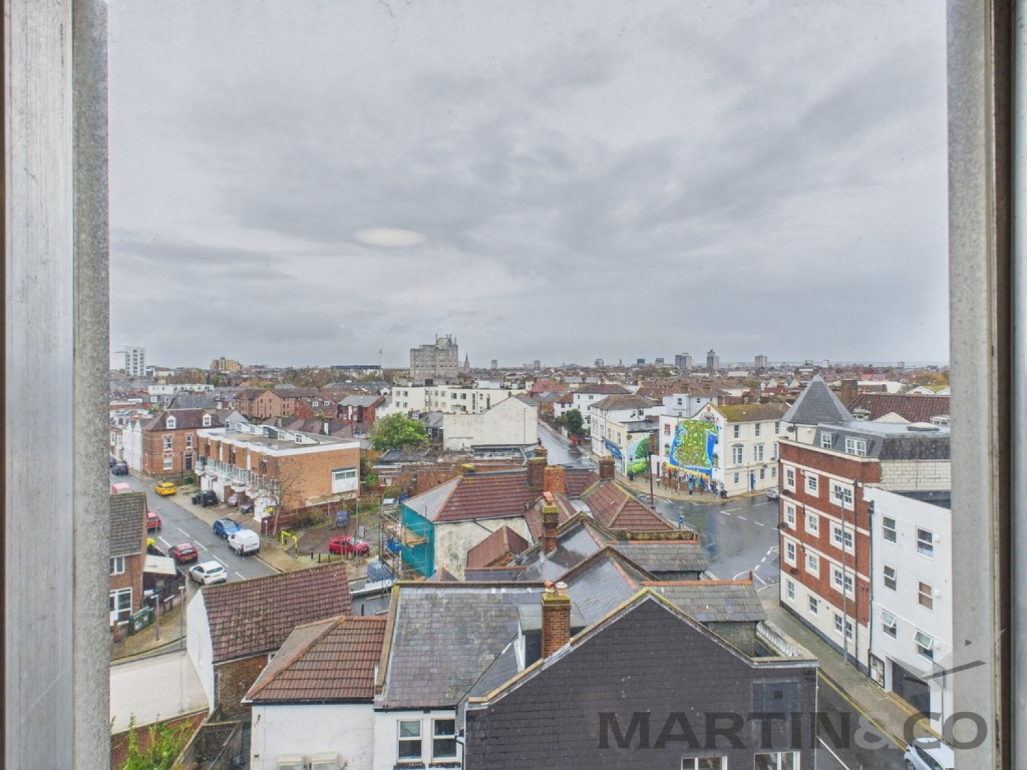 2 bedroom Flat in Everell Court, Clarendon Road, Southsea