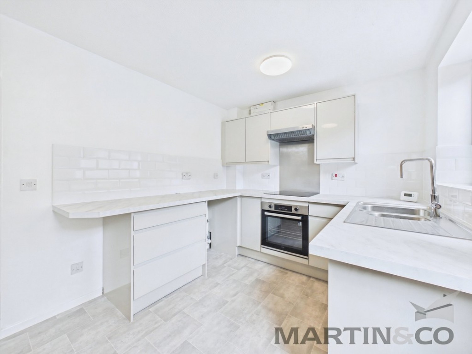 2 bedroom House for Sale Churchwood Drive, Tangmere