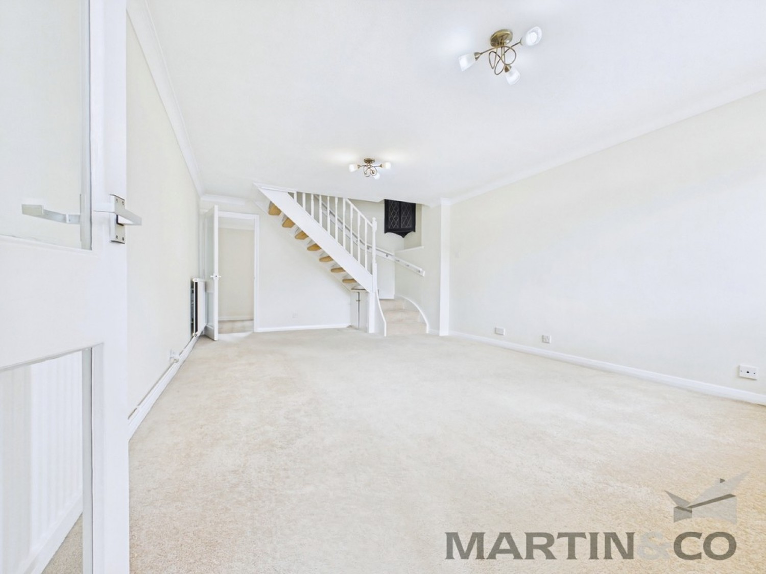 2 bedroom House for Sale Headley Close, Lee-On-The-Solent