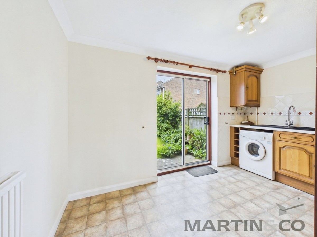Headley Close, Lee-On-The-Solent