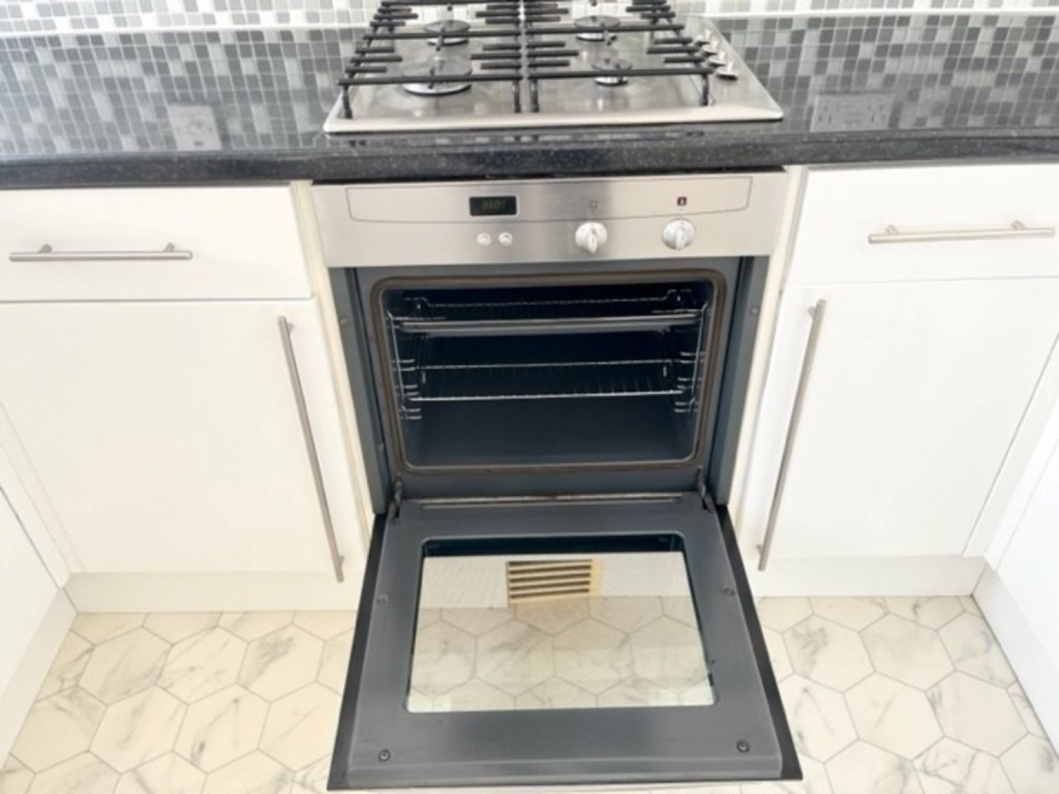 2 bedroom Flat for Letting Burlington Street, Brighton