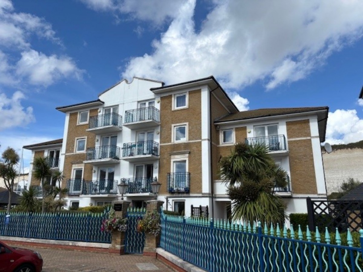 Hamilton Court, Brighton Marina