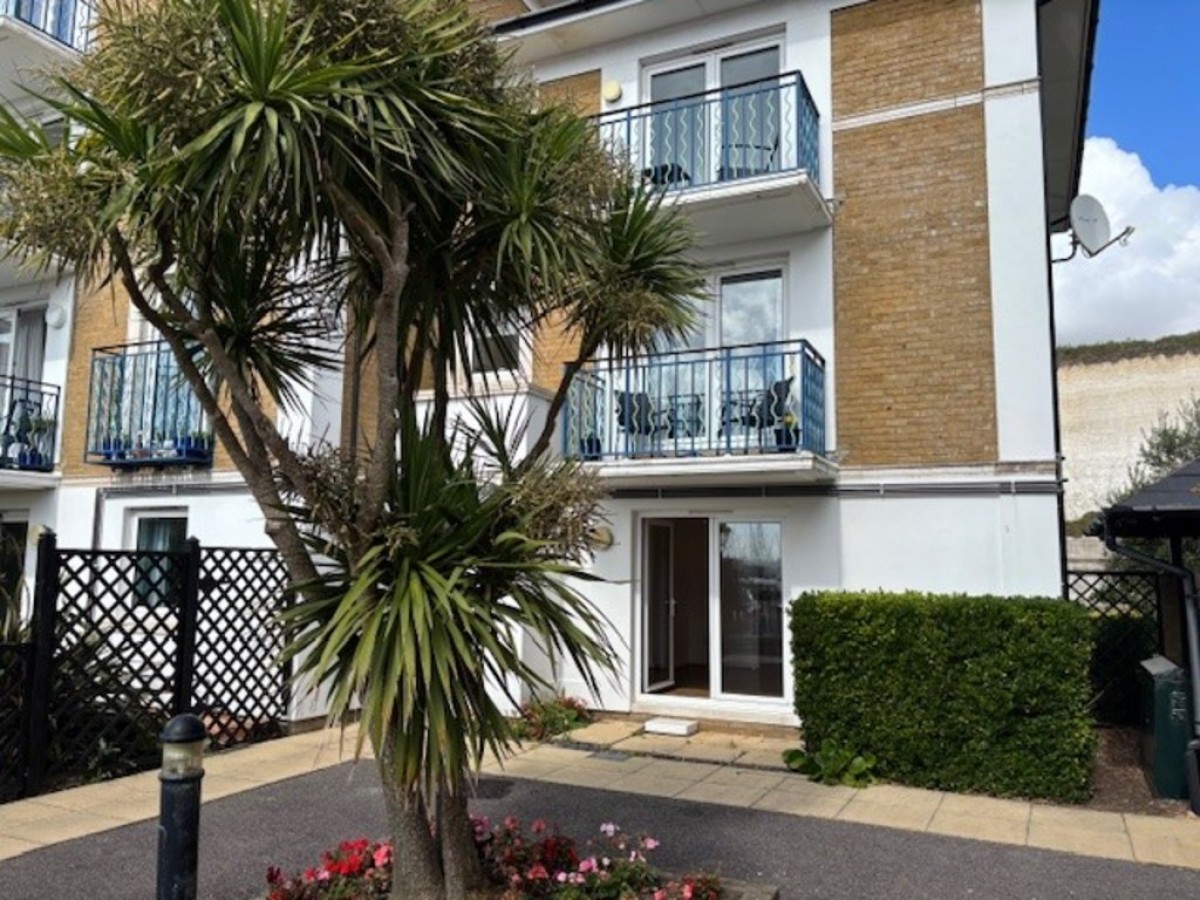 Hamilton Court, Brighton Marina