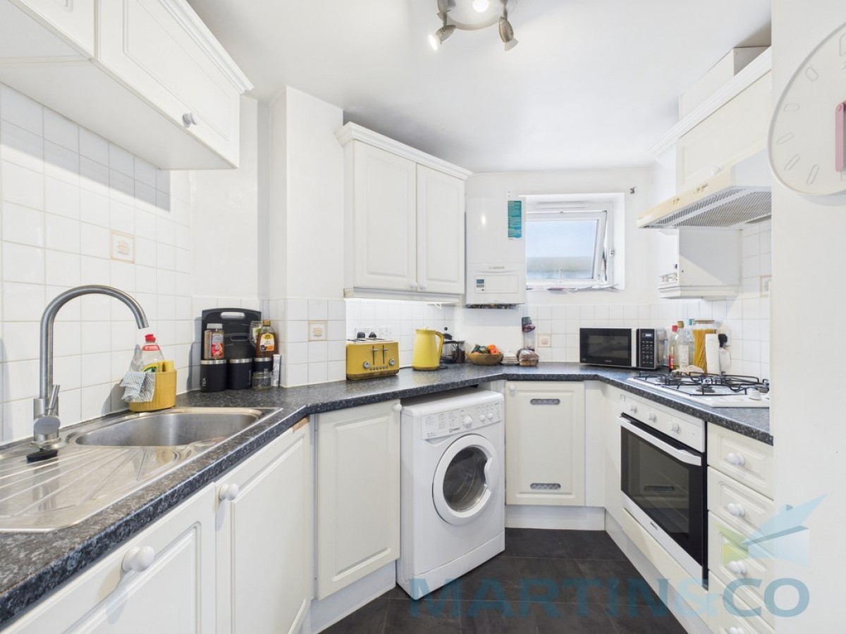 Merton Court, Brighton Marina