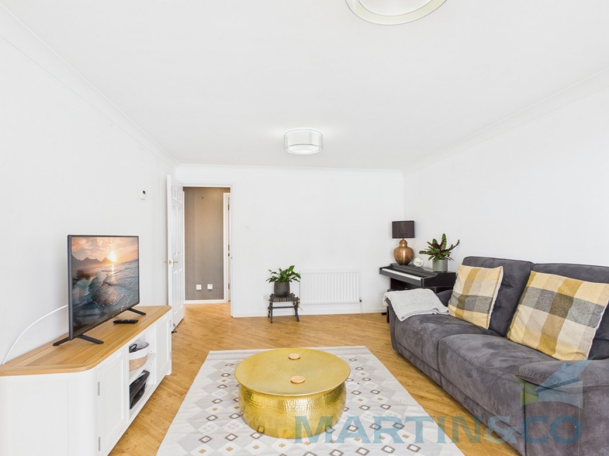 Merton Court, Brighton Marina