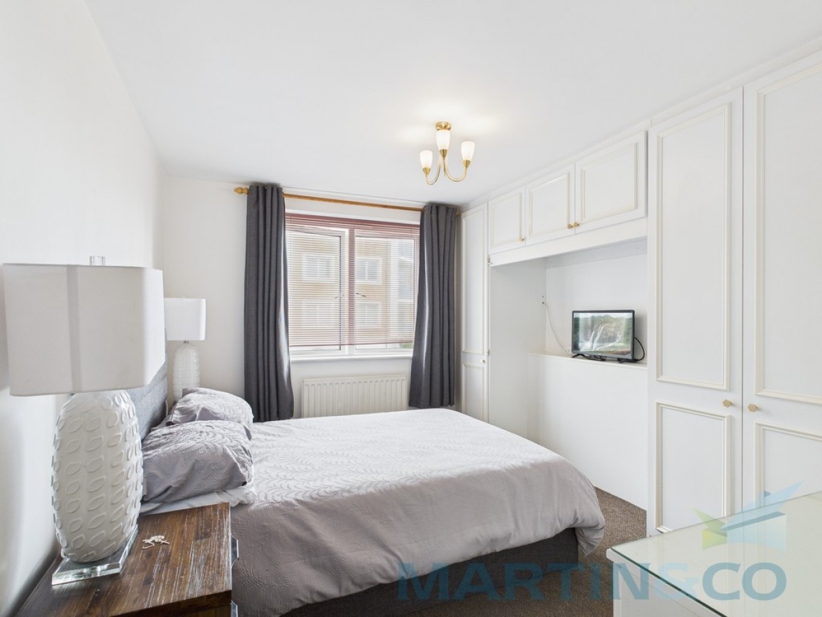 Merton Court, Brighton Marina