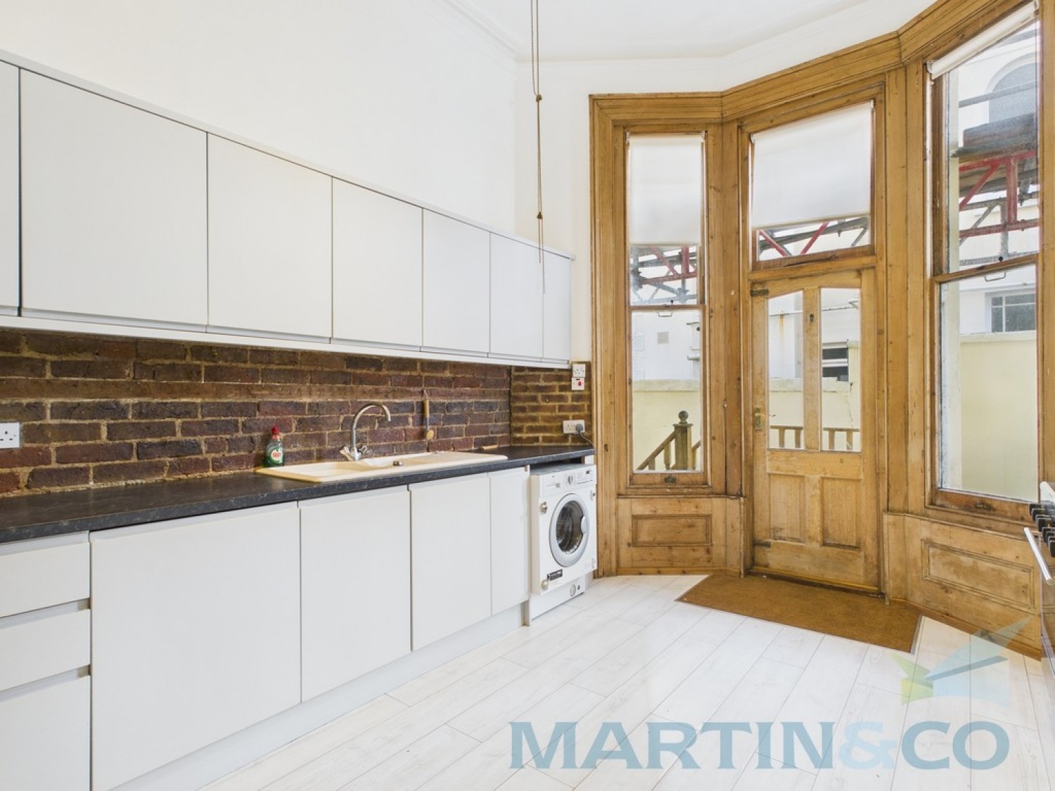 2 bedroom Flat in Albany Villas, Hove