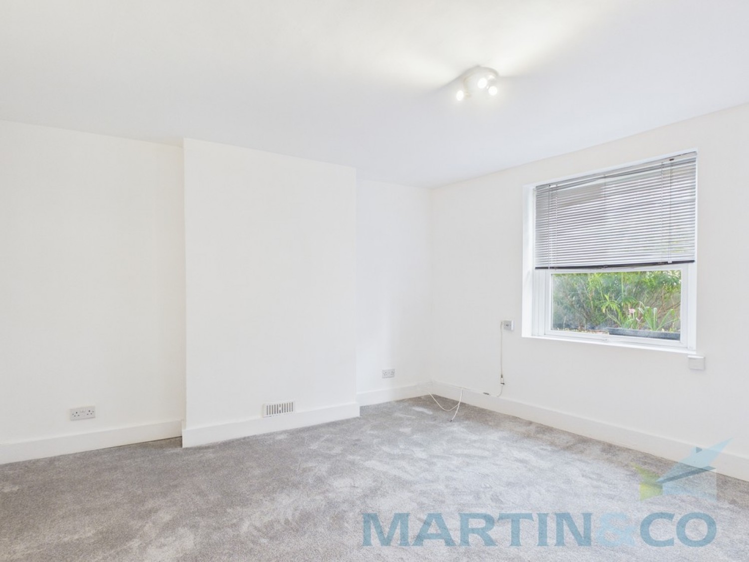 0 bedroom Flat for Letting New England Road, Brighton