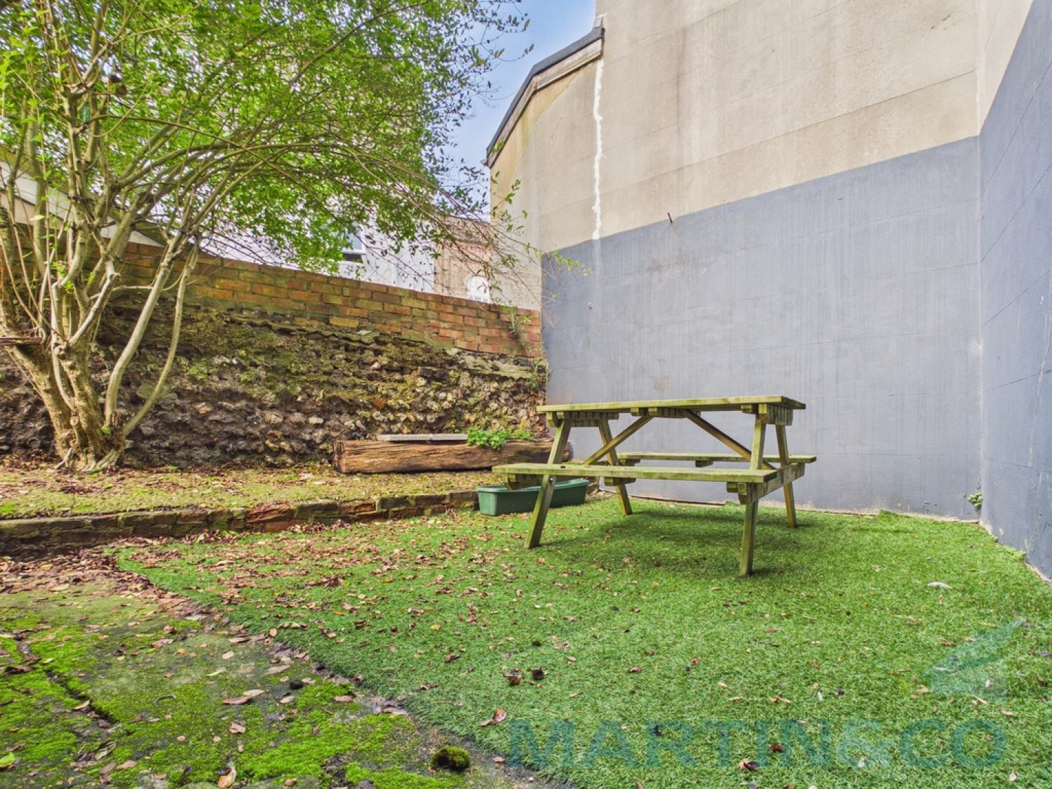 0 bedroom Flat for Letting New England Road, Brighton