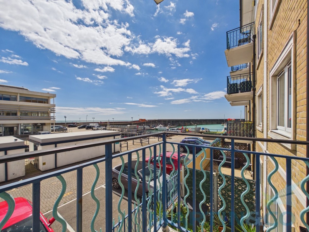 Copenhagen Court, Brighton Marina