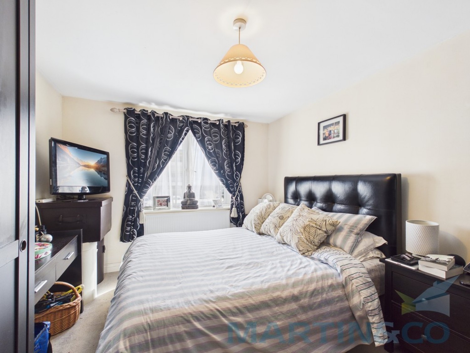 2 bedroom Flat for Sale Copenhagen Court, Brighton Marina