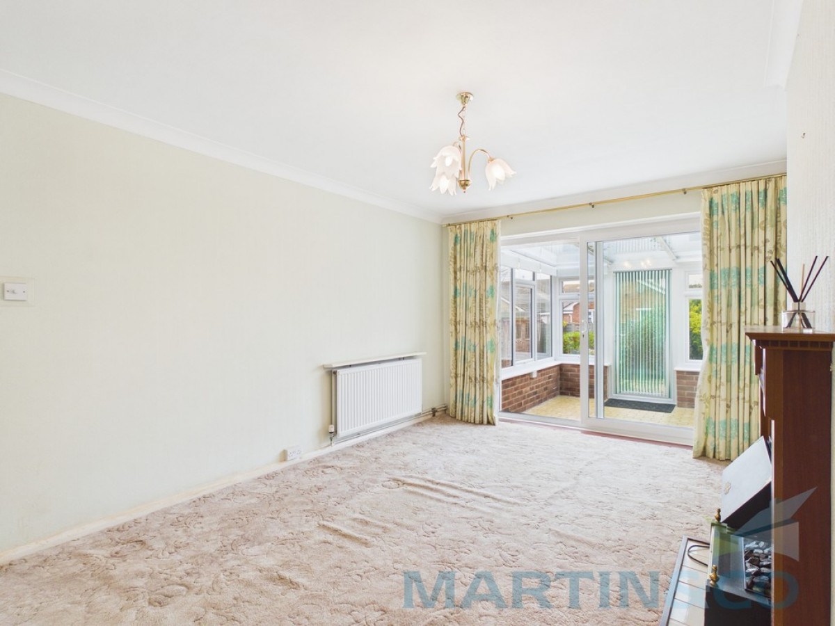 Hoddern Avenue, Peacehaven