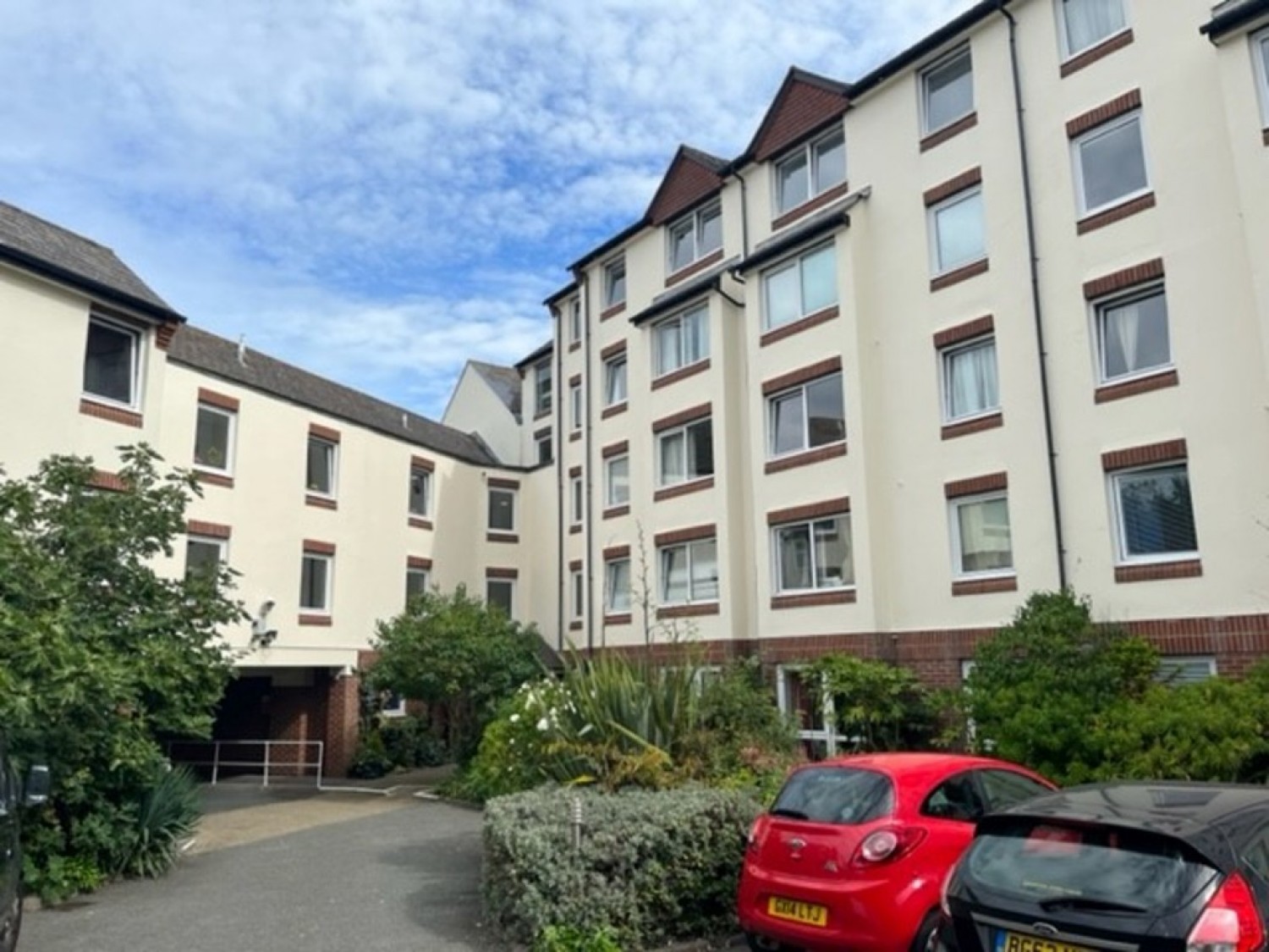 2 bedroom Flat for Sale Dyke Road, Brighton