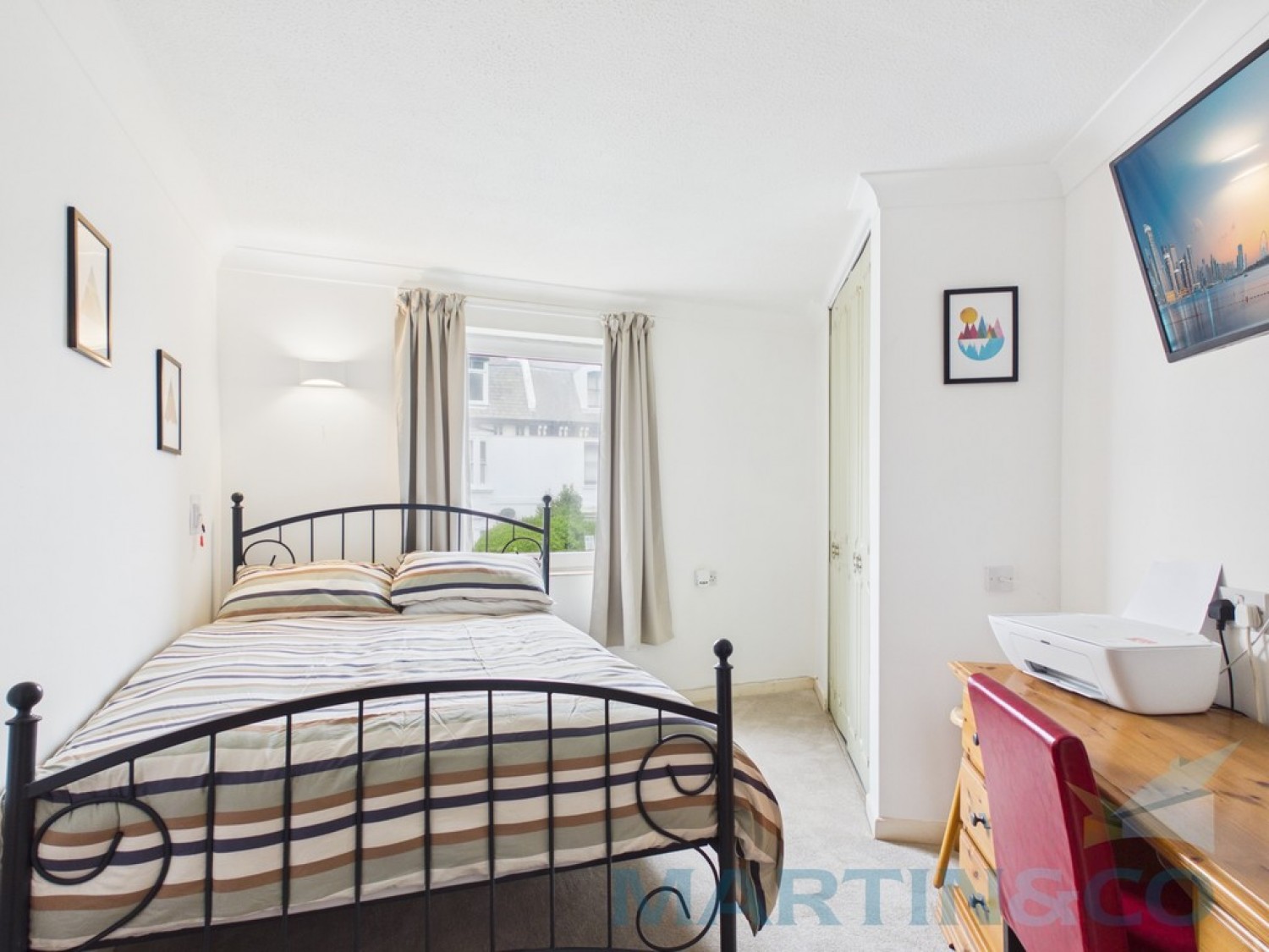 2 bedroom Flat for Sale Dyke Road, Brighton