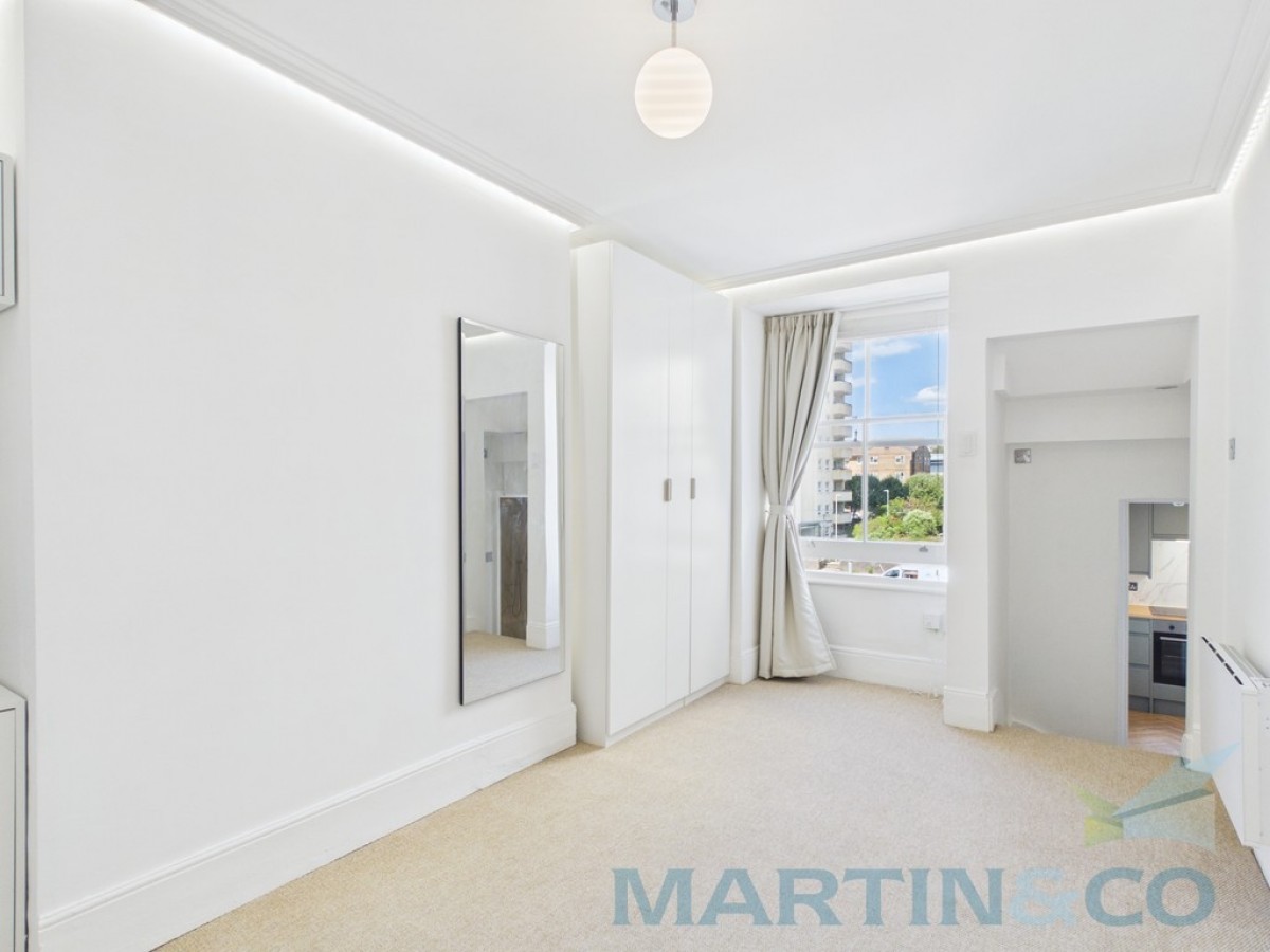 St Georges Terrace, Brighton
