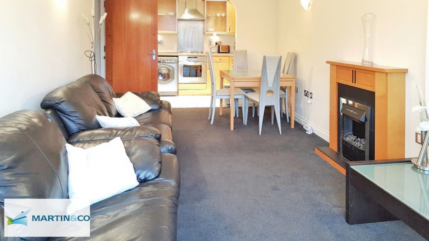 2 bedroom Flat for Letting Riverside House, Reading