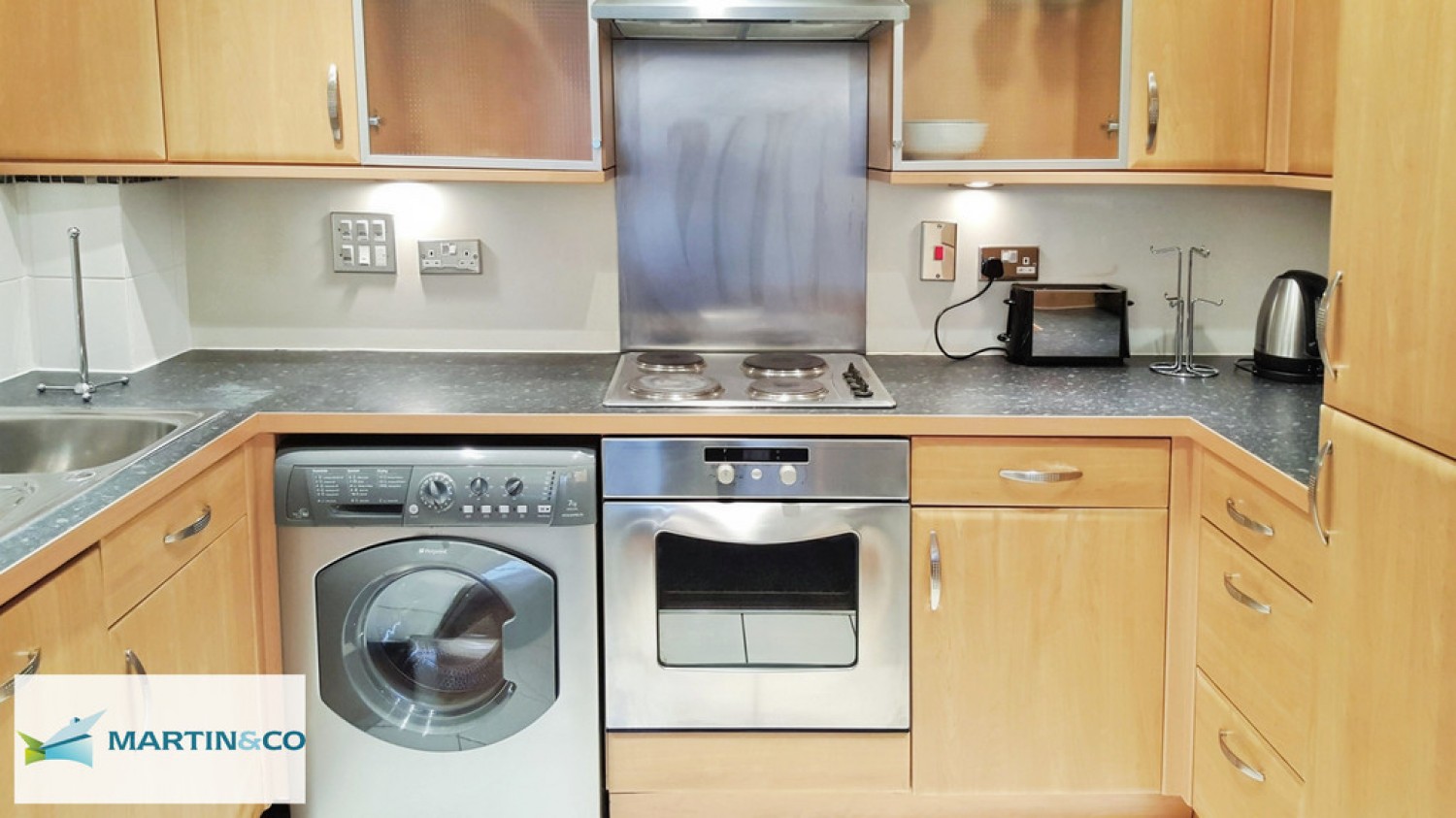 2 bedroom Flat for Letting Riverside House, Reading