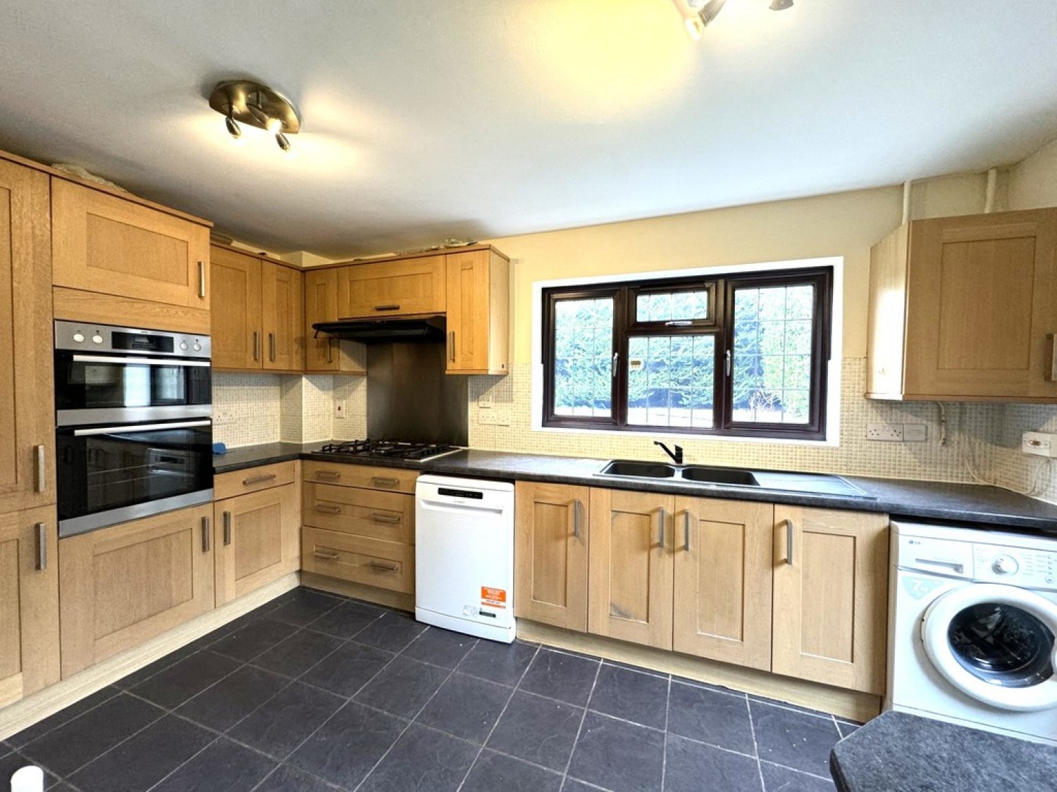 Wickford Way, Lower Earley