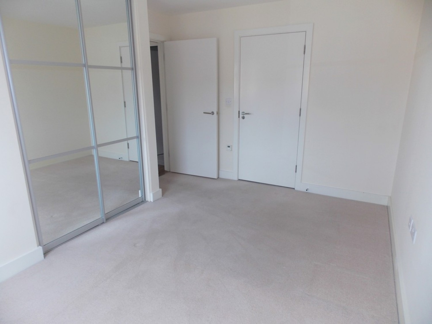 2 bedroom Flat for Letting Heron House, Kennet Island