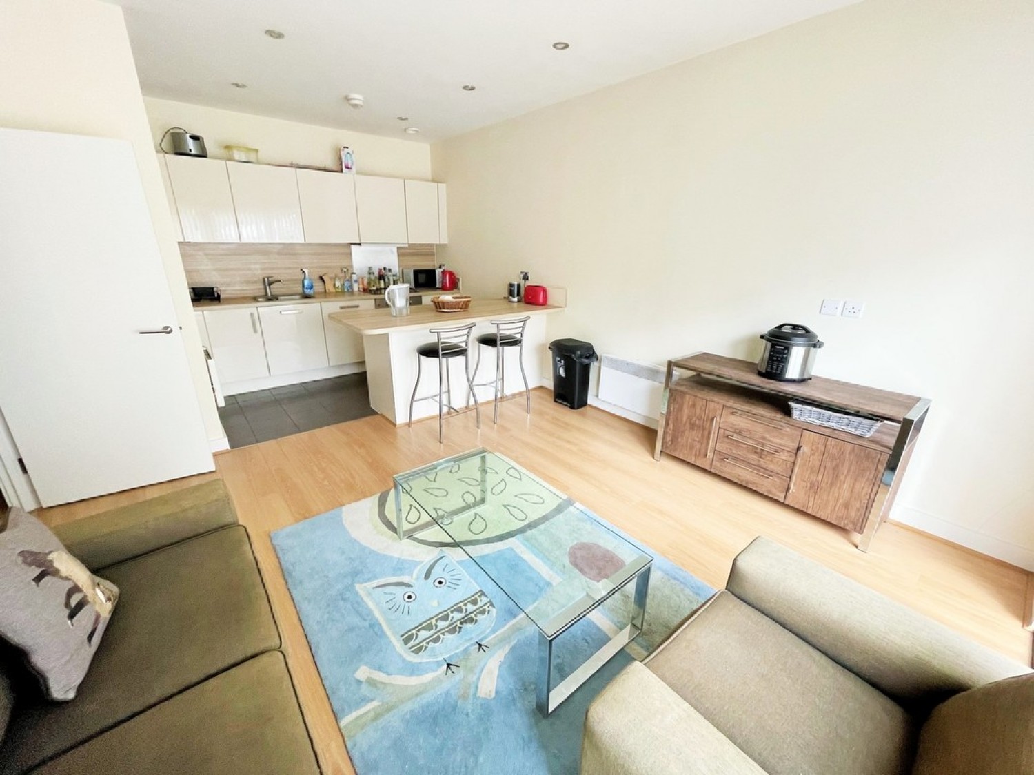 2 bedroom Flat for Letting Heron House, Kennet Island