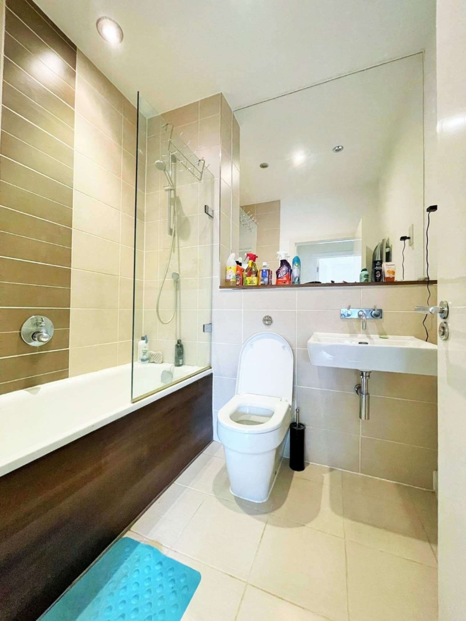 2 bedroom Flat for Letting Heron House, Kennet Island
