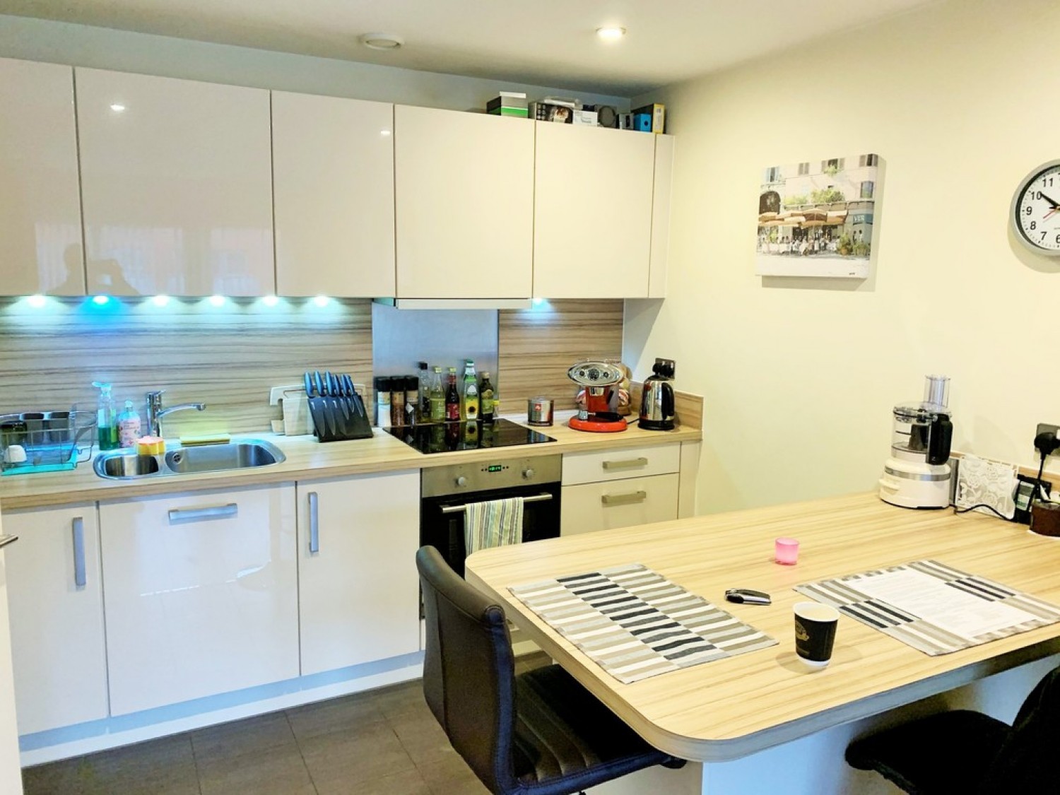 Heron House, Kennet Island