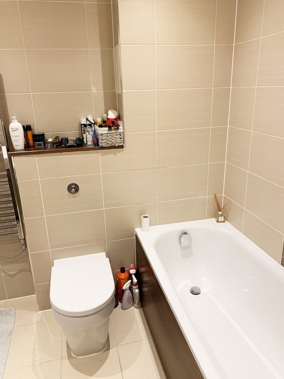 Heron House, Kennet Island